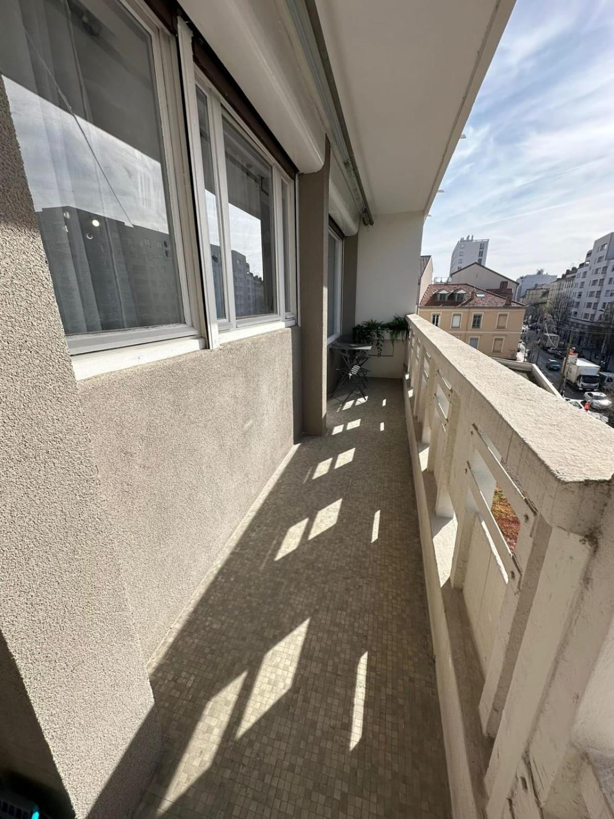 Contemporary For 4 People With Balcony Near Gratte-ciel Villeurb Appartement Villeurbanne