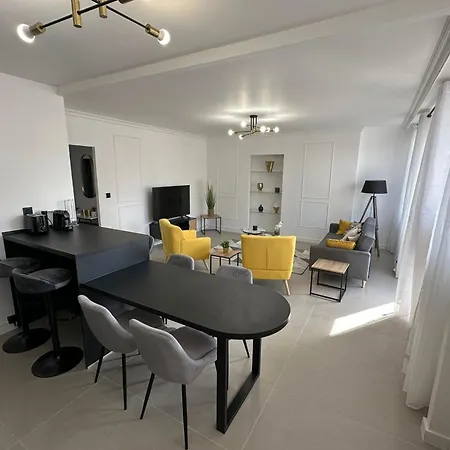 Contemporary Apartment For 4 People With Balcony Near Gratte-Ciel Villeurb Villeurbanne Buitenkant foto