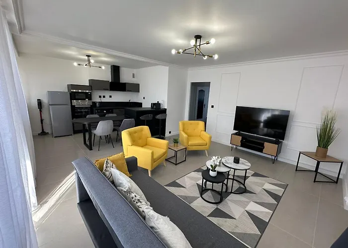 Contemporary Apartment For 4 People With Balcony Near Gratte-Ciel Villeurb
