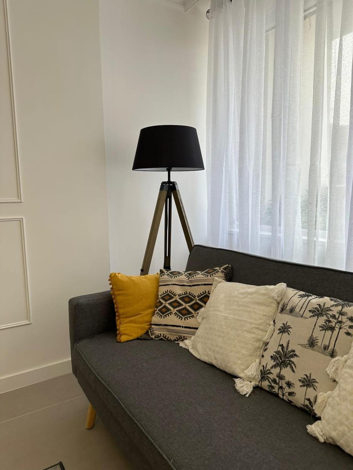 Appartement Contemporary For 4 People With Balcony Near Gratte-ciel Villeurb